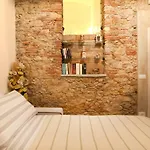La Piccola Atene Musa بيتراسانتا