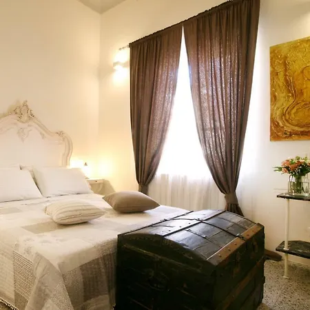 La Piccola Atene Musa Apartament