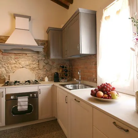 La Piccola Atene Musa Apartament *