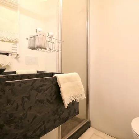 La Piccola Atene Musa Apartament *